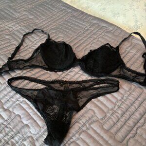 La Perla Black Lace Push Up Bra with matching La Perla lace thong  - Size 3